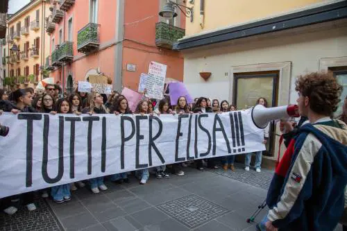 "Il vescovo continua a mentire". È scontro su Elisa Claps