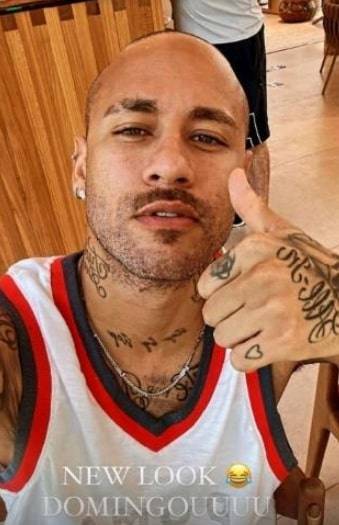 Neymar (completamente rasato) diventa virale: ecco perché ha cambiato look