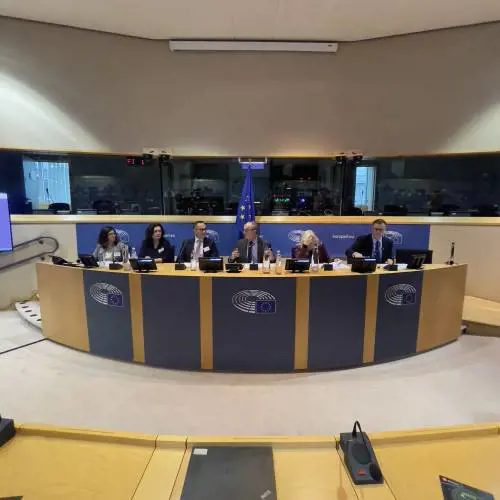 Sea ha presentato al'Europarlamento eMago, progetto di elettrificazione di Linate e Malpensa