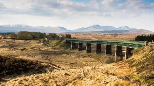 Cercasi mago per guidare il treno di Harry Potter. Ecco quanto guadagna