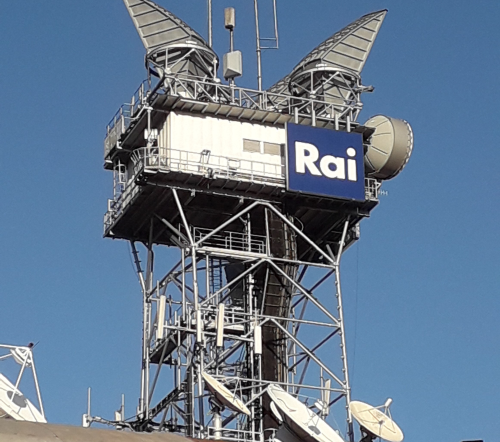 Basta tifare contro la propria azienda, nasce UniRai