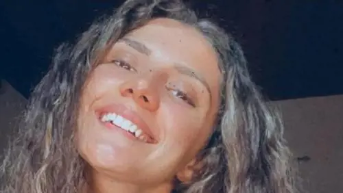 Anila morta schiacciata dal macchinario. L'ipotesi dell'errore di un suo collega