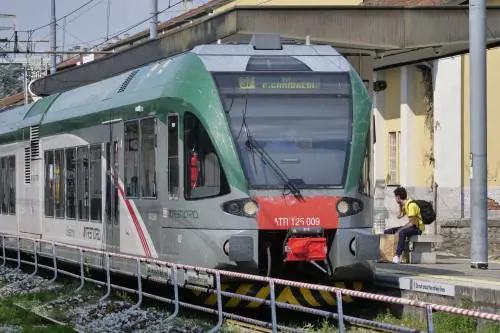 Sciopero generale, chi si ferma oggi 17 novembre: gli orari e i settori a rischio