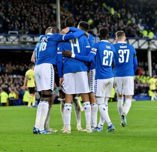 @Everton (X)