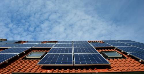 Pannelli fotovoltaici in condominio: quando l’autorizzazione dell’assemblea non è necessaria 