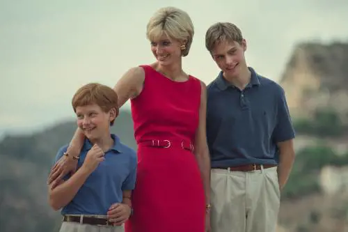 "Una storia delicata…". Harry non guarderà The Crown: ecco perché