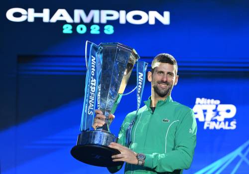 ATP Finals, Djokovic trionfa contro Sinner: le immagini più belle della finale