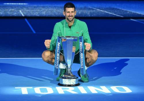 Djokovic, il re del tennis che ci conquista in italiano