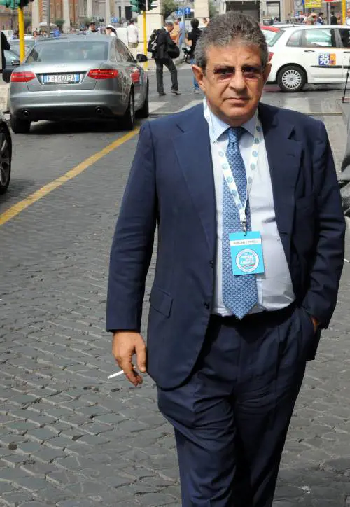 "Trescava con i mafiosi". Gli 11 anni a Pittelli (Fi) ultimo regalo a Gratteri