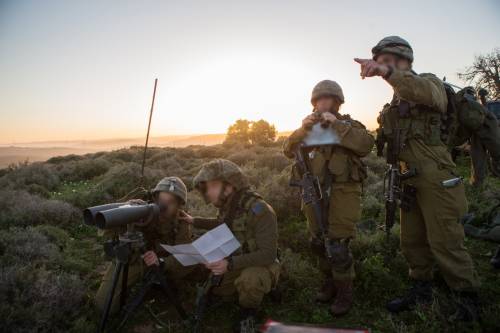 Un esercito di spie: cos'è l'unità 504 di Israele che dà la caccia ai terroristi di Hamas