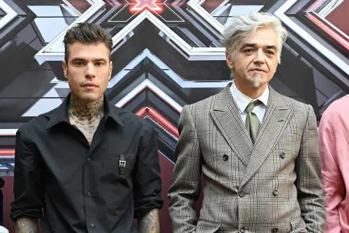 "Sei un leccapiedi". La furia di Fedez contro Morgan in diretta tv