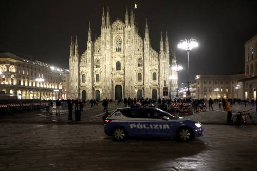 "Ho visto il segno con le quattro dita": così ha evitato lo stupro a Milano