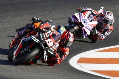 MotoGP Valencia, Martin vince la Sprint Race. Bagnaia solo quinto