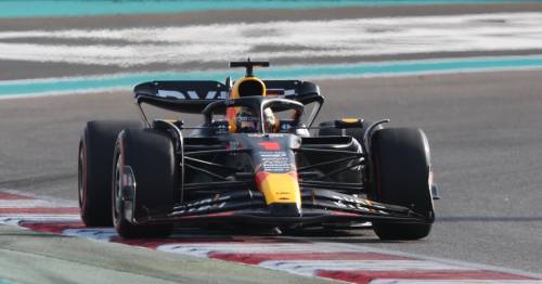 F1, Verstappen scippa la pole position a Leclerc ad Abu Dhabi. Sainz solo 16°