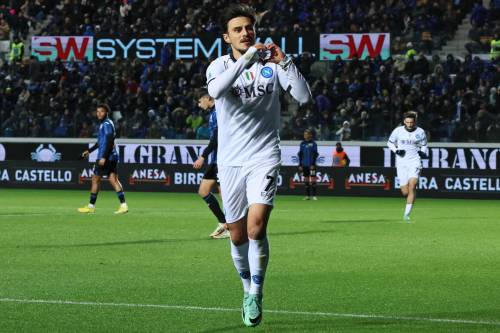 Colpo Napoli in casa dell'Atalanta: vittoria al debutto per Mazzarri