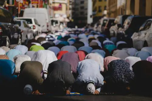 I musulmani di Firenze comprano nuova moschea per più di un milione di euro: da dove arrivano quei soldi?