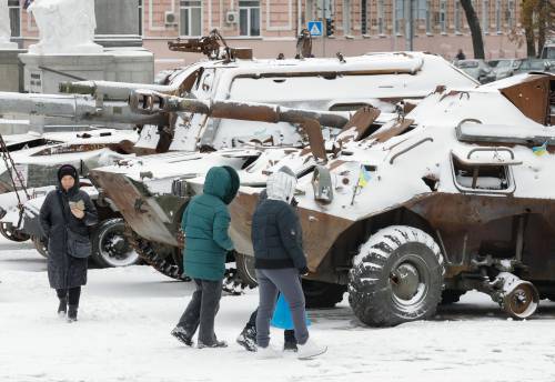Il generale inverno paralizza l'Ucraina. Conflitto in stallo, è guerra con i droni