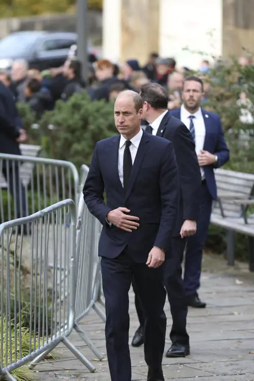 "È in competizione con Carlo...". Quelle indiscrezioni su William