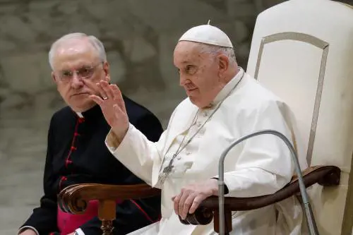 Il Papa: "Non sto ancora bene". Niente catechesi