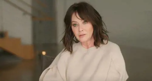 "Il tumore si è esteso alle ossa". Le parole choc di Shannen Doherty