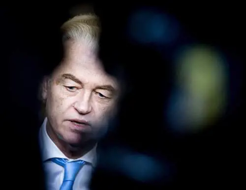 Wilders salta l'evento della Lega: la sinistra parla di flop, ma la verità è un'altra