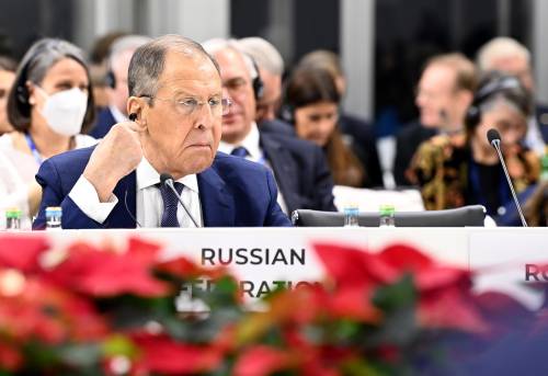 Lavrov, show all'Osce. I ministri se ne vanno