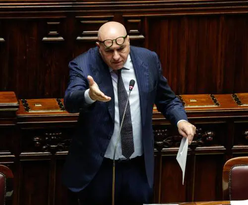 Crosetto riferirà in Aula sulle trame dei magistrati