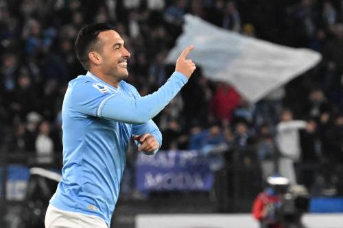 La Lazio batte di misura il Cagliari (in dieci): basta un gol di Pedro