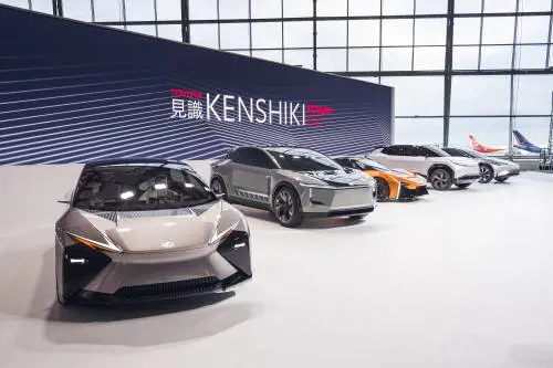 Elettrico, batterie allo stato solido e lusso: il piano d'azione di Toyota e Lexus