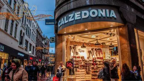 Dopo quasi 40 anni Calzedonia cambia nome, come sarà e chi l'ha scelto