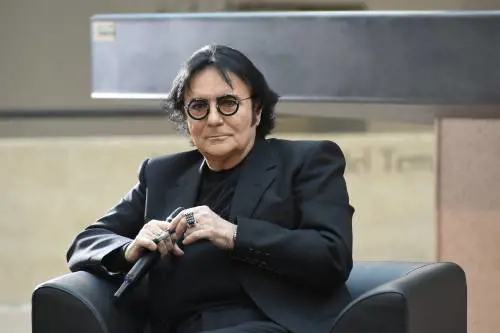 "Il mio autoritratto dopo mezzo secolo di dischi e tournée"