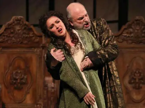 Sono i bassi e le due donne le chiavi del "Don Carlo"