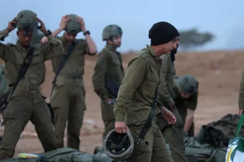 "Resa di massa dei terroristi di Hamas"