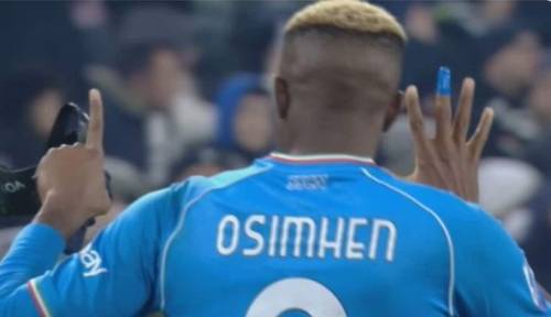 Il gesto di Osimhen che ha fatto arrabbiare i tifosi della Juve: ecco cosa è successo