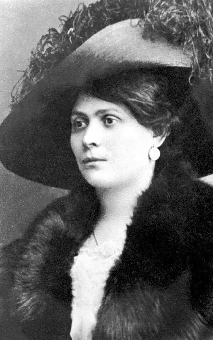 "La mia trisnonna Luisa Spagnoli. Come lei realizzo i sogni e i bisogni di tutte le donne"