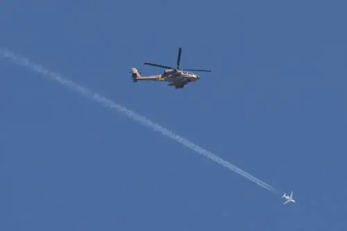 Razzi e sirene nel centro di Israele: così Hamas risponde all'offensiva delle Idf