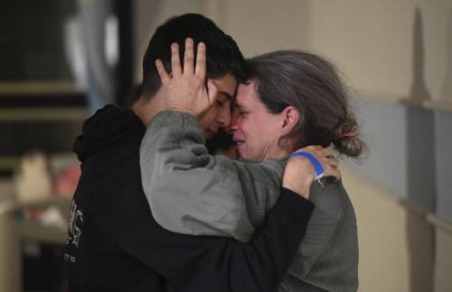 "Qualcuno ha perso anche 20 kg". L'inferno degli ostaggi in mano ad Hamas