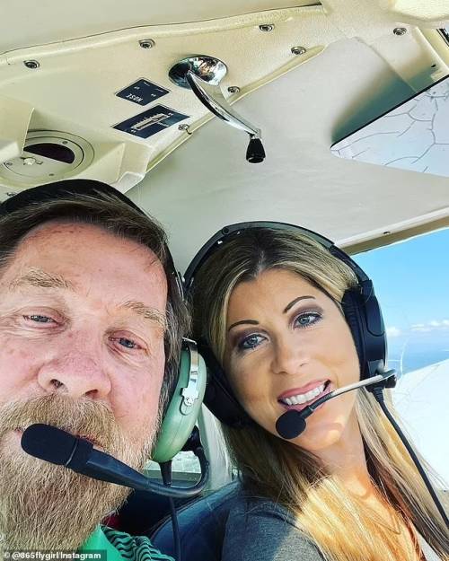 Incidente aereo con il padre: così è morta la "youtuber volante" Jenny Blalock