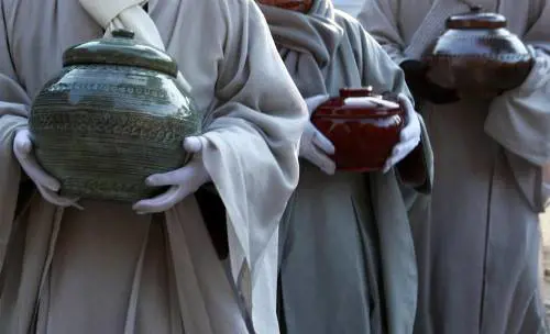 Vaticano, c'è l'ok per la conservazione delle ceneri nei luoghi del cuore
