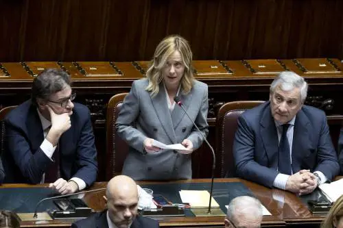 Giorgia affronta Bruxelles. Incidente con Draghi