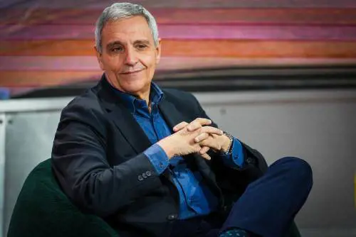 De Giovanni apre una biblioteca dei sentimenti su Raitre