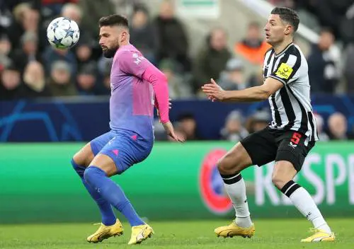 2-1 al Newcastle, ma non basta: Milan eliminato e in Europa League