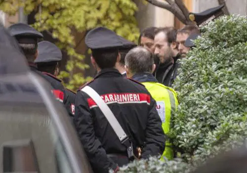 "Ho paura, impazzisce". La madre massacrata con un peso da palestra
