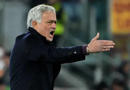 "Senza rispetto", "Cerca un nemico". Cosa è successo tra Mourinho e Mauro
