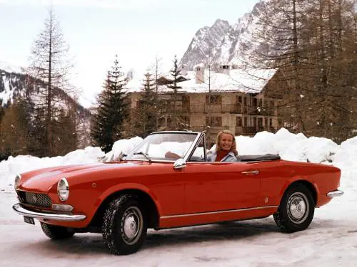 Fiat 124 Spider, incantevole destriero a cielo aperto