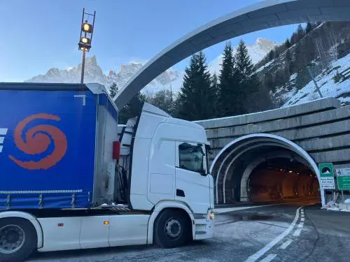Le immagini dei lavori di restyling del traforo del Monte Bianco