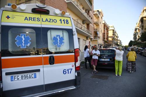 Investita e a terra 2 ore in attesa dell'ambulanza: l'odissea in diretta tv