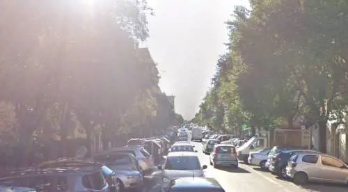 Roma, spara per strada e ferisce una persona: paura a Centocelle