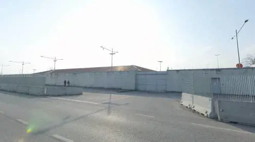 Caos al Cpr di Gradisca d'Isonzo, disordini e celle incendiate. Salvini: "Espulsione immediata"