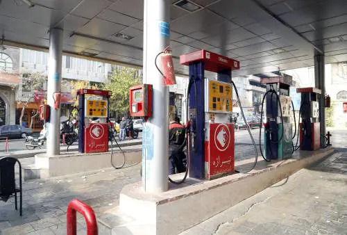Pompe di benzina nel mirino degli hacker: cosa sta succedendo in Iran